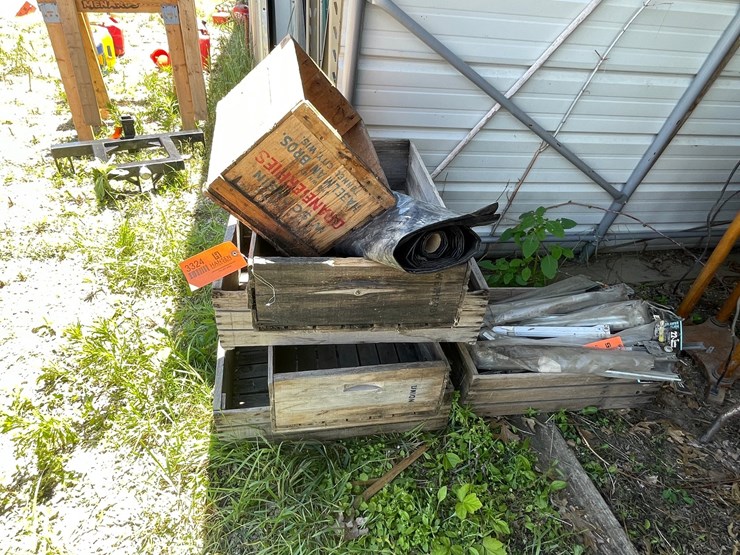 #3324-•-(4)-wood-crates-image-2