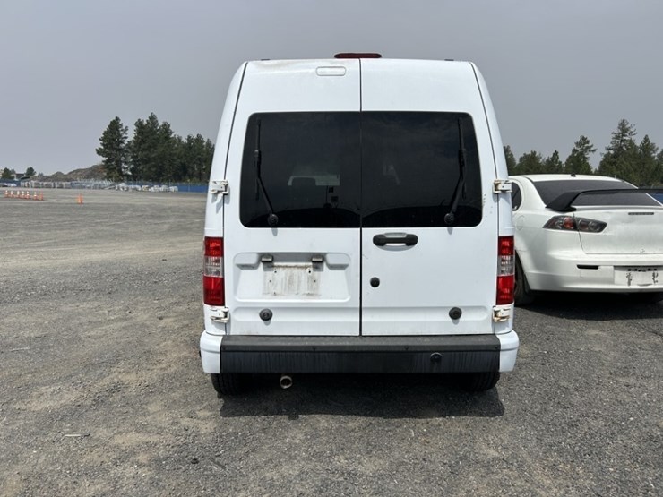 2010-ford-transit-connect-image-4