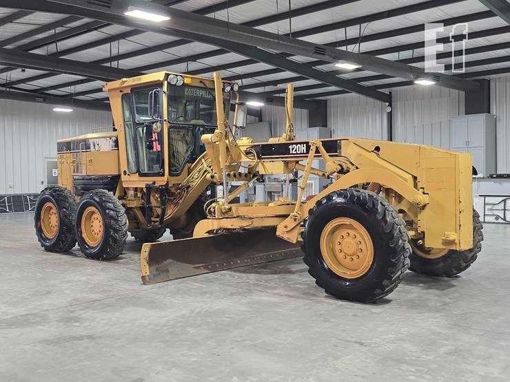 2004-caterpillar-120h-image-2
