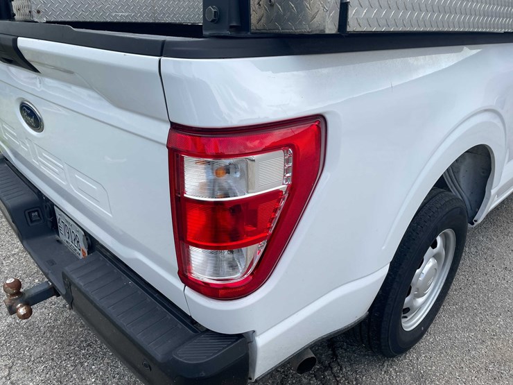 2023-ford-f150-xl-image-25