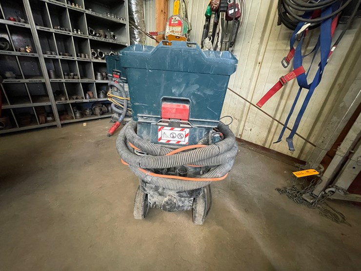 #4012-•-bosch-vac0908-dust-extractor-image-1