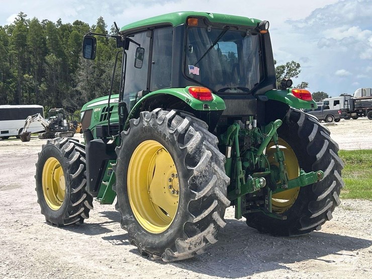 2014-john-deere-6125m-image-4