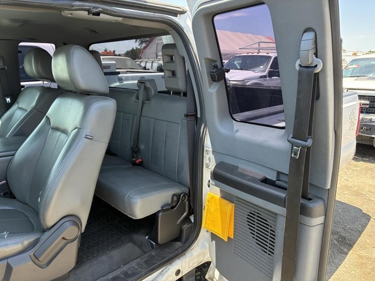 2011-ford-f250-image-12