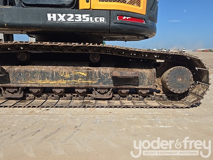 hyundai-hx235-lcr-image-11