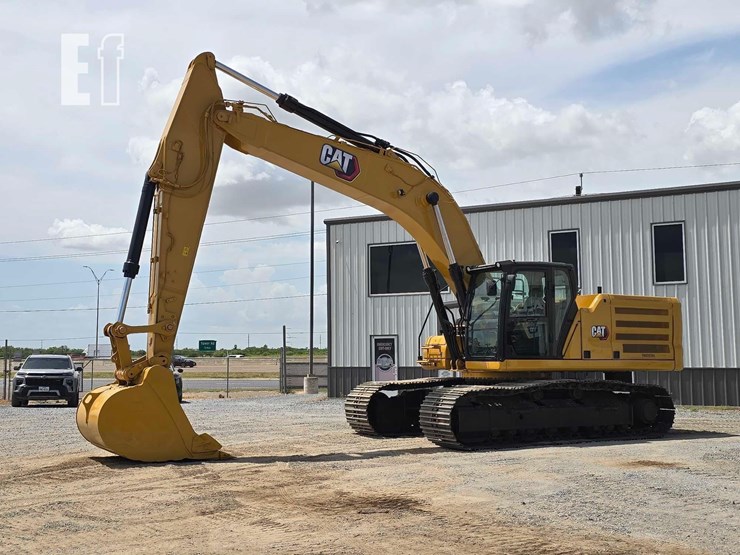 2020-caterpillar-336-image-1