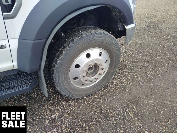2021-ford-f550-image-13