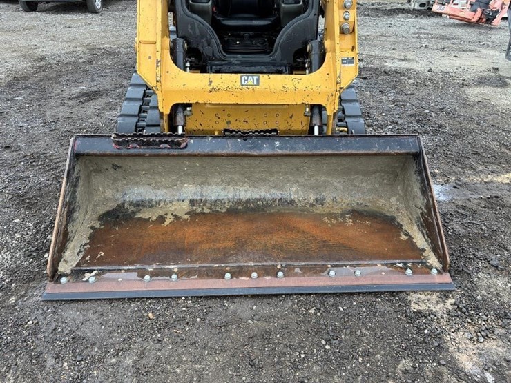 2016-caterpillar-249d-image-7