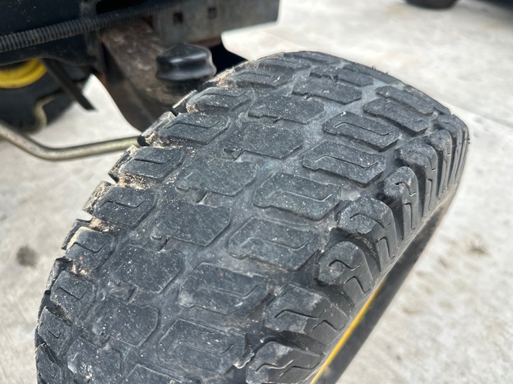 john-deere-d110-image-31