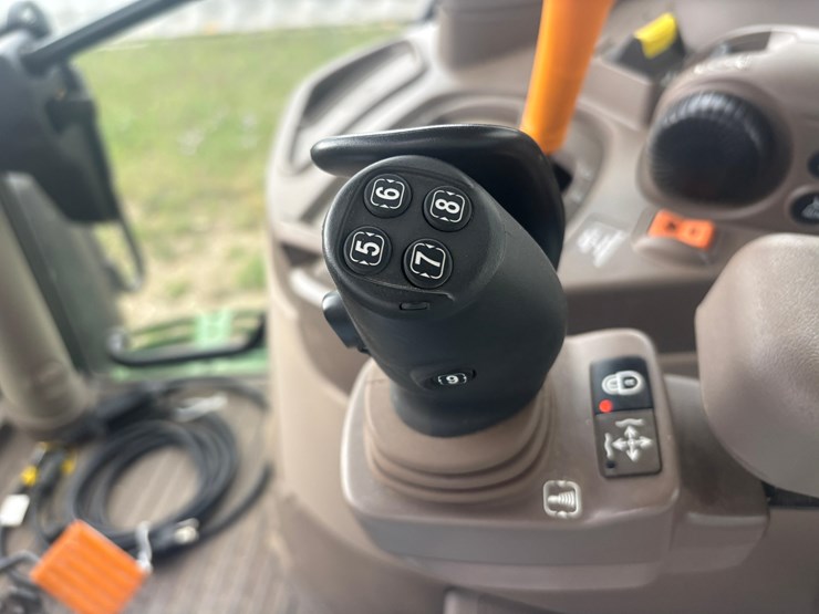 2020-john-deere-6155r-image-17