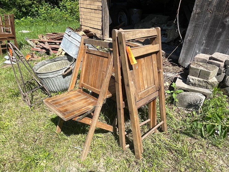 #3238-•-vintage-wood-folding-chairs-image-1