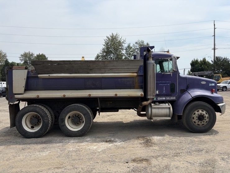 2000-peterbilt-330-image-3