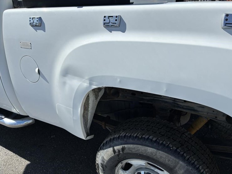 2012-gmc-sierra-2500-image-5