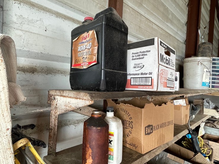 #2294-•-contents-of-shelf-image-15