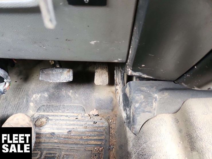 2020-ford-f550-image-23