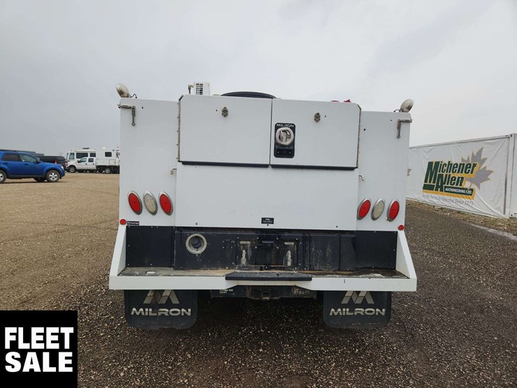 2020-ford-f550-image-6