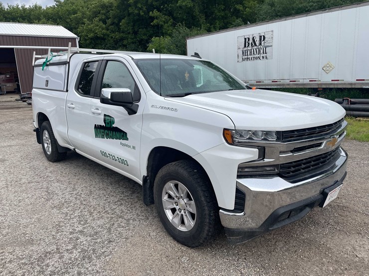 2020-chevrolet-1500-image-3