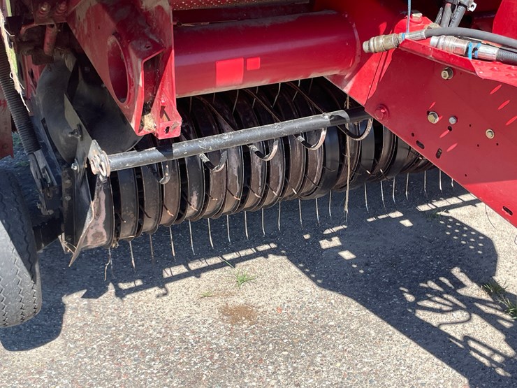 case-ih-rbx561-image-28