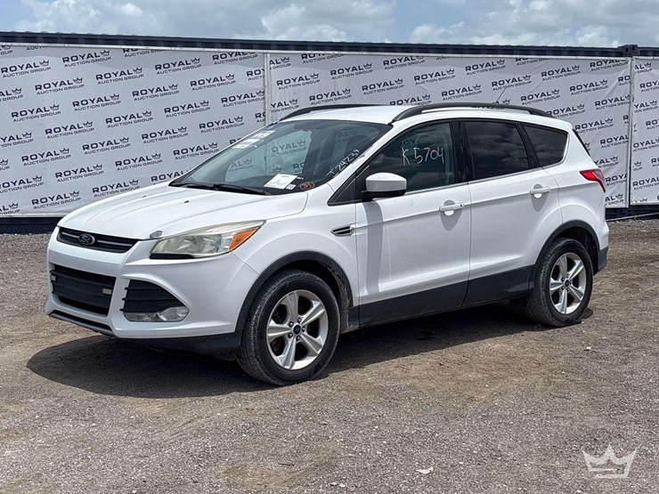 2016-ford-escape-image-1