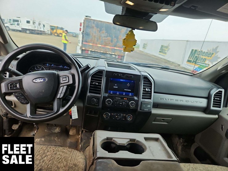 2020-ford-f550-image-16