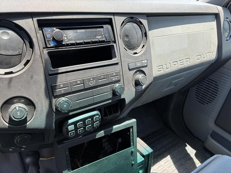 2011-ford-f250-image-17