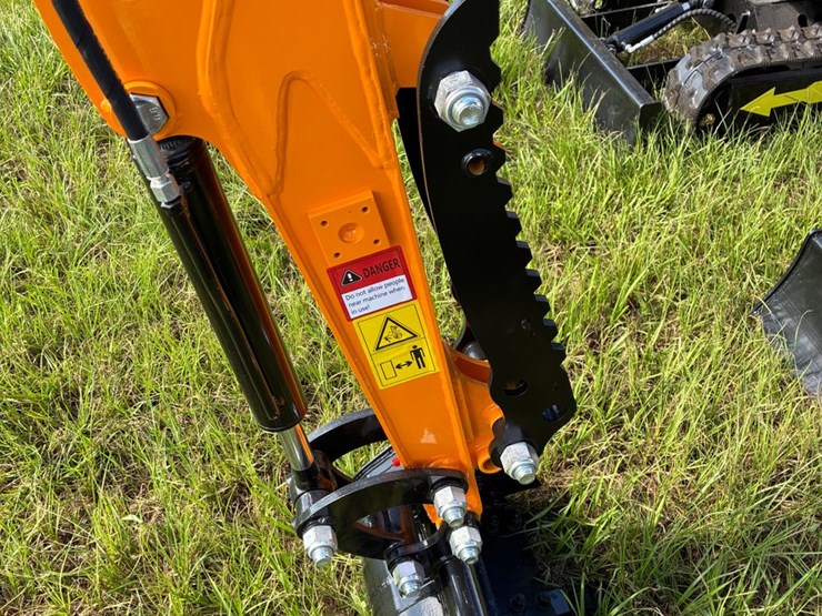 #9933-•-miva-va15-mini-excavator-image-6