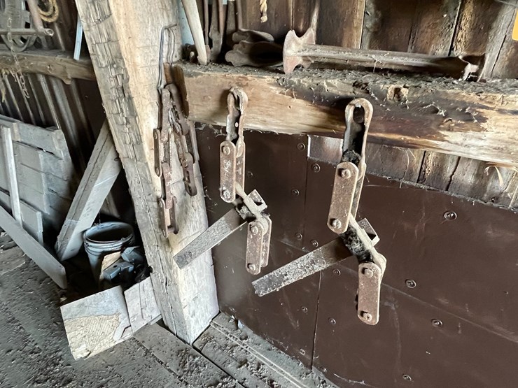 #2322-•-wall-section-of-vintage-farm-tools-image-12