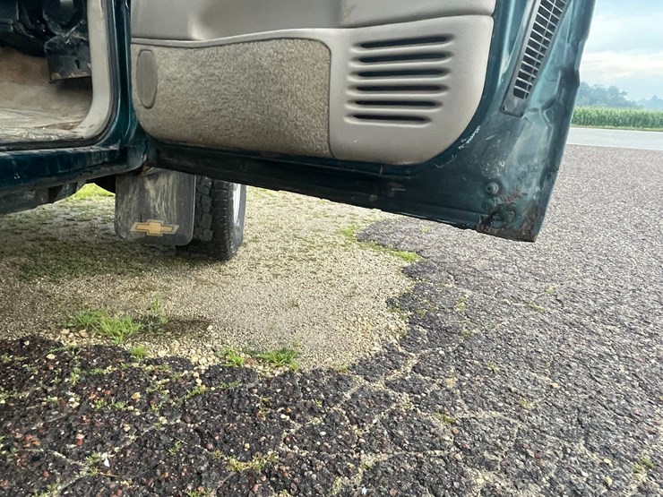 1996-chevrolet-3500-image-26
