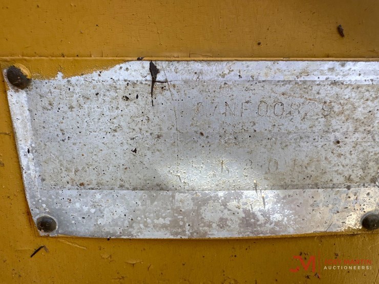 caterpillar-e120b-image-12