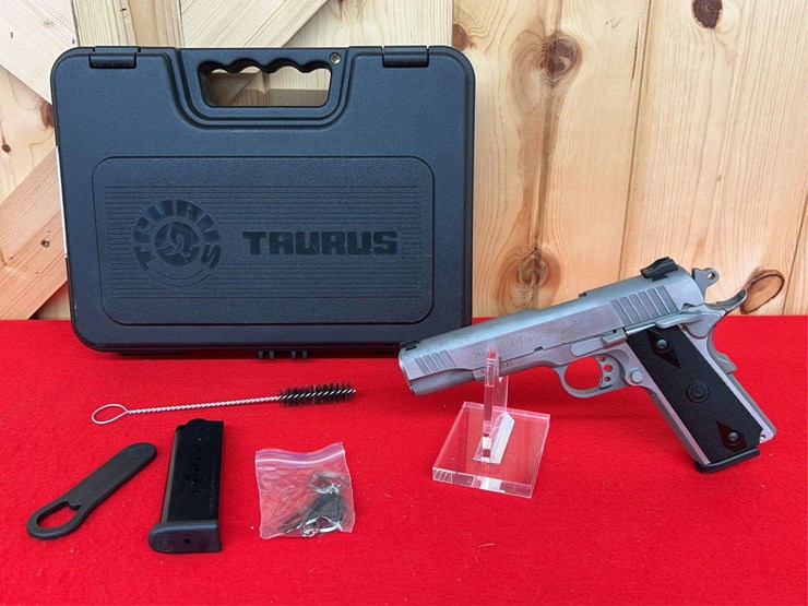 taurus-model-pt-1911-.45-acp-semiauto-pistol-image-1