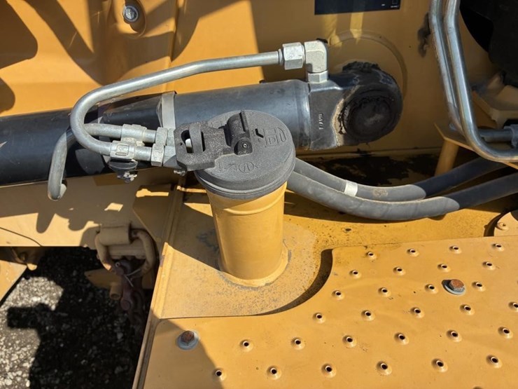 2008-caterpillar-430e-image-23