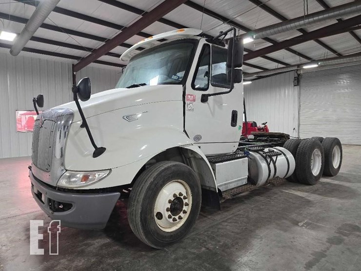2017-international-transtar-8600-image-3