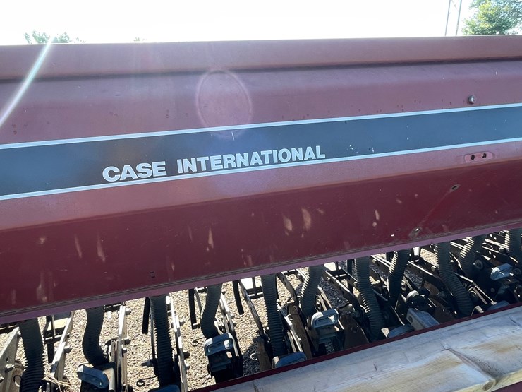 case-ih-5100-image-10