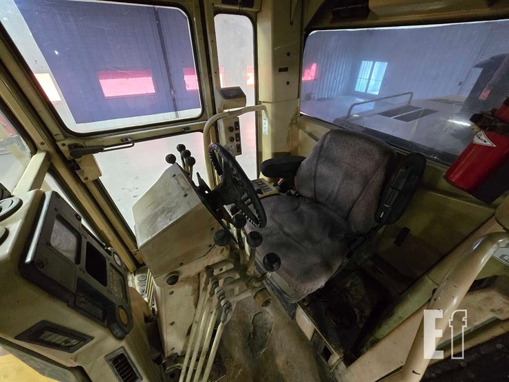 2004-caterpillar-140h-image-13