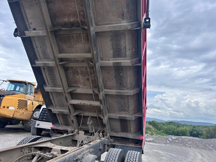 2016-western-star-4700-image-53