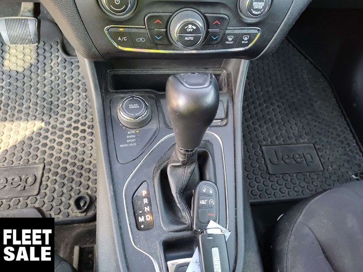 2019-jeep-cherokee-image-22