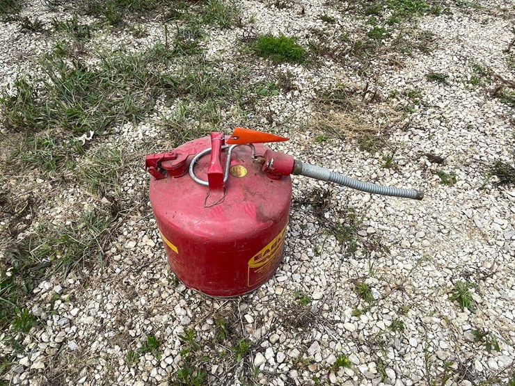 #3344-•-eagle-metal-gas-can-image-4