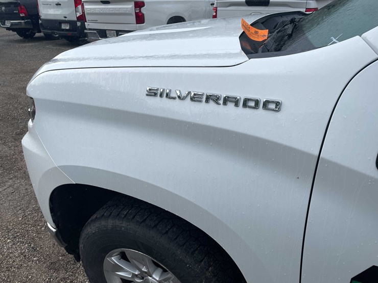 2020-chevrolet-1500-image-39