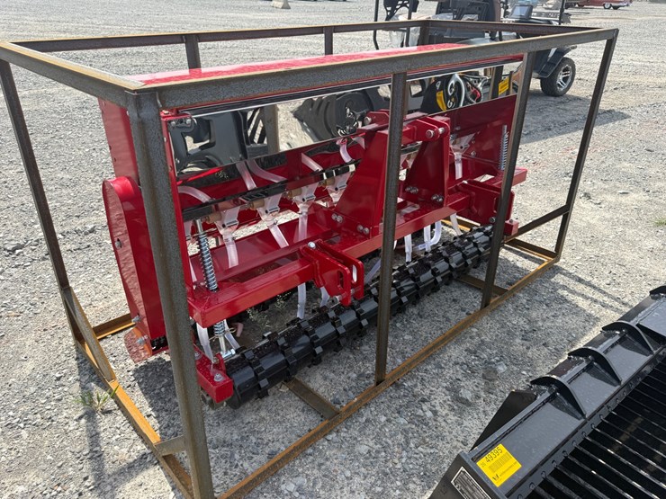 #2008-•-unused-agt-stsd10-skid-steer-seeder-stsd10260107580-inv#51813-image-3