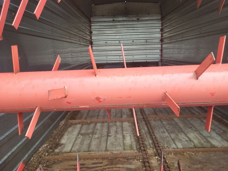 gehl-970-silage-wagon-w/gehl-tandem-axle-running-gear-image-52