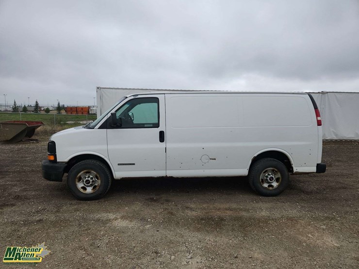 2004-gmc-2500-image-6