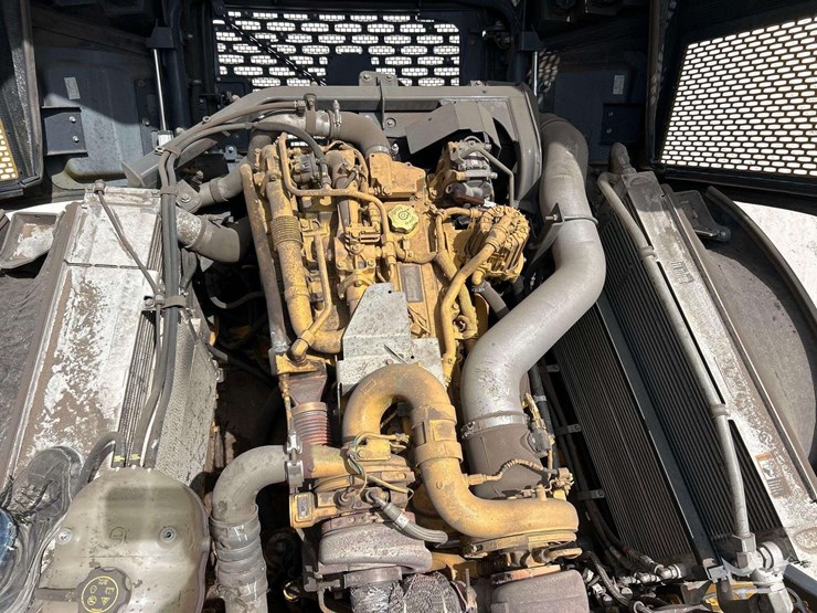 deere-260e-image-8
