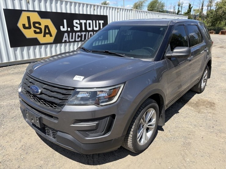 2017-ford-explorer-image-1