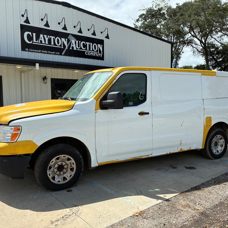 2019 NISSAN NV2500