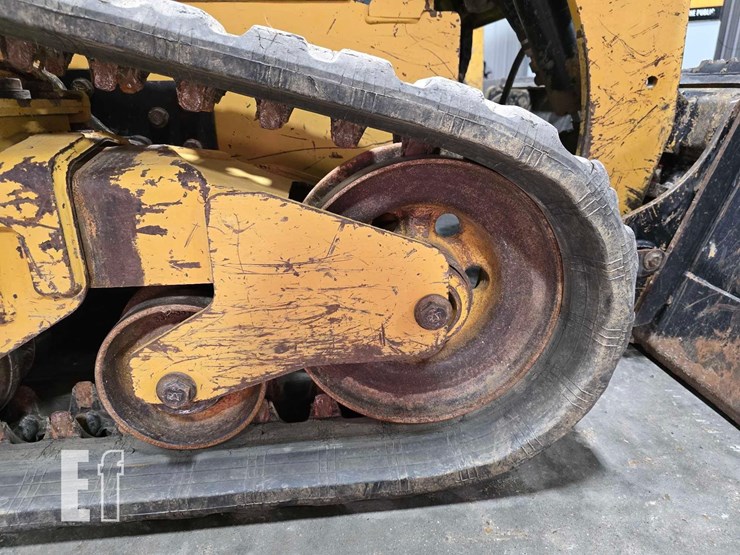 2022-caterpillar-259d3-image-33