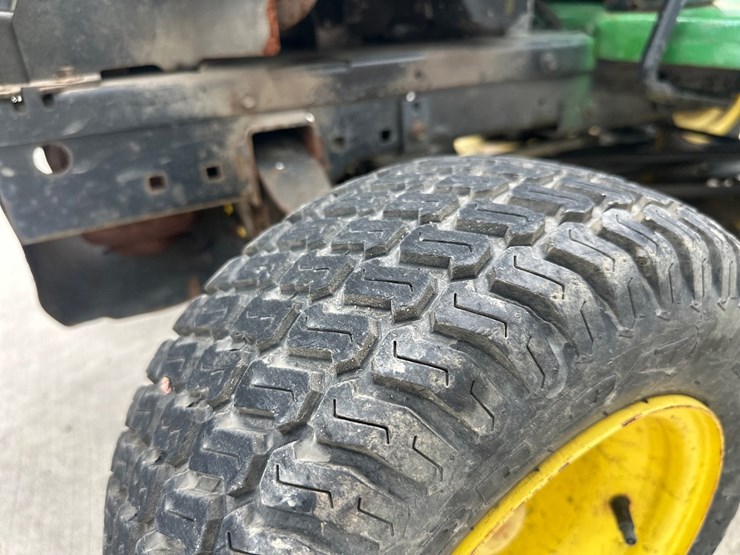 john-deere-la140-image-33