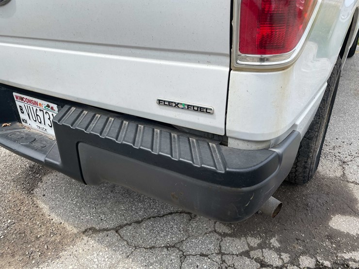 2014-ford-f150-xl-image-25