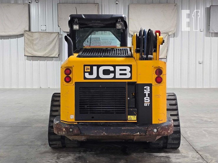 2021-jcb-3ts-8t-image-8
