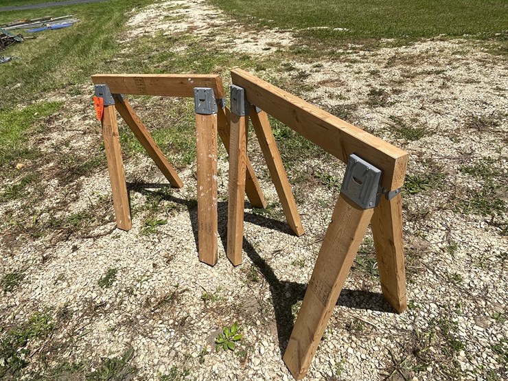 #3338-•-(2)-menards-wood-sawhorses-image-2