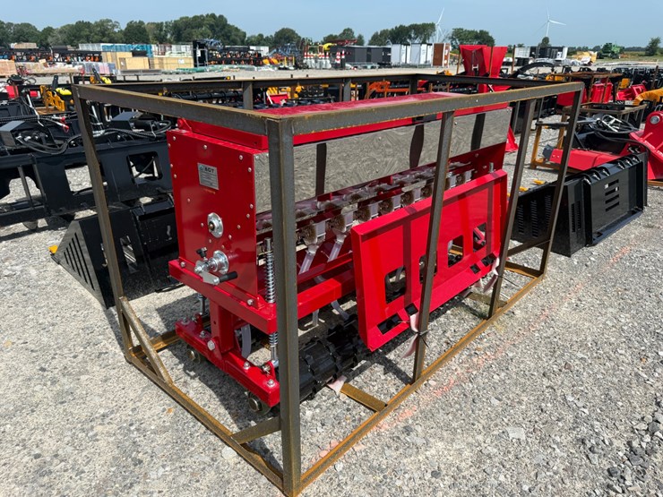 #2008-•-unused-agt-stsd10-skid-steer-seeder-stsd10260107580-inv#51813-image-1