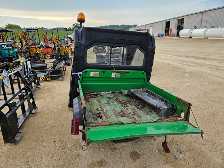 john-deere-gator-image-4